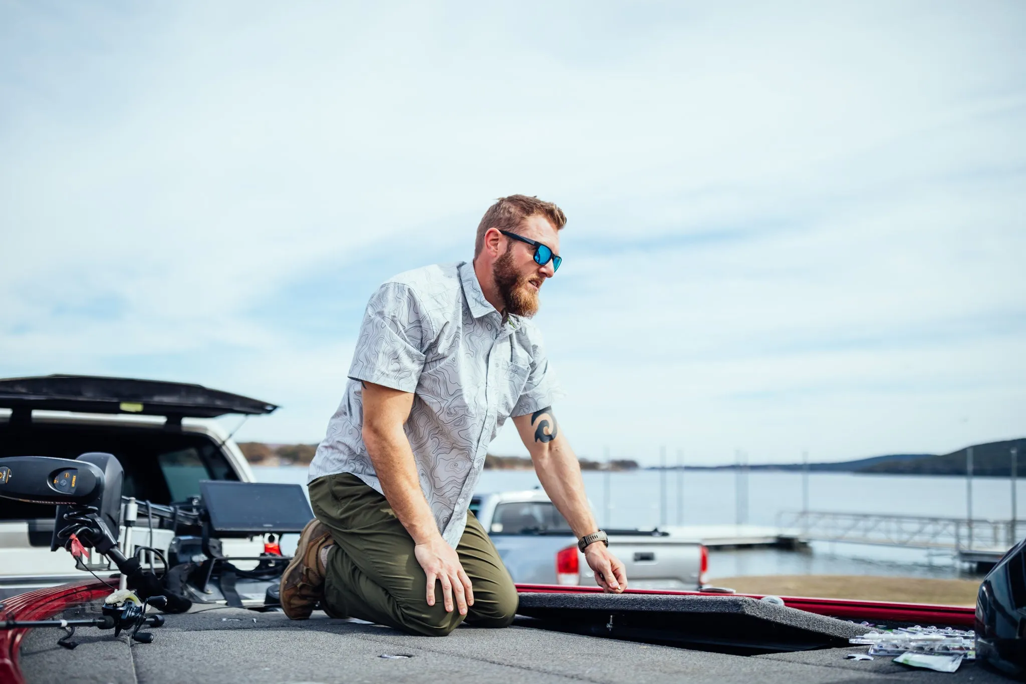 Overcast Topo Short Sleeve Ventilated Fishing Shirt